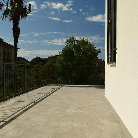 Le Rose Di Bino * Sestri Levante