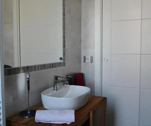 Le Rose Di Bino * 세스트리레반떼