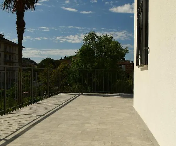 Le Rose Di Bino * 세스트리레반떼